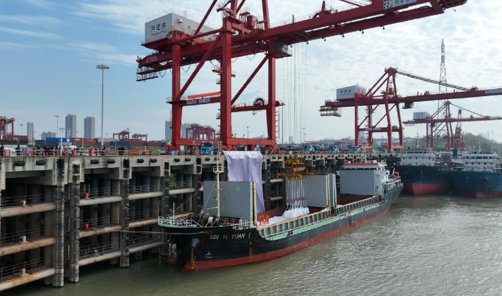 1733192475509871.png 印尼直航航线开通 武汉阳逻港构建“一船到底”运输新模式(图1)