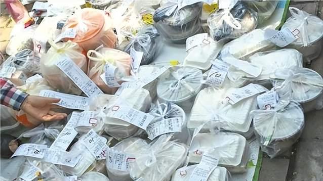 市监总局:外卖商家不得直播暴饮暴食,鼓励优化满减优惠机制(图1) 市监总局:外卖商家不得直播暴饮暴食,鼓励优化满减优惠机制(图1)