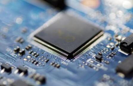 FPGA市场增速明显 厂商持续加码中小型市场(图1) FPGA市场增速明显 厂商持续加码中小型市场(图1)