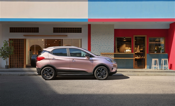 杀疯了!比亚迪新款元Pro上市:9.58万起 比预售价低4000(图6) 杀疯了!比亚迪新款元Pro上市:9.58万起 比预售价低4000(图6)